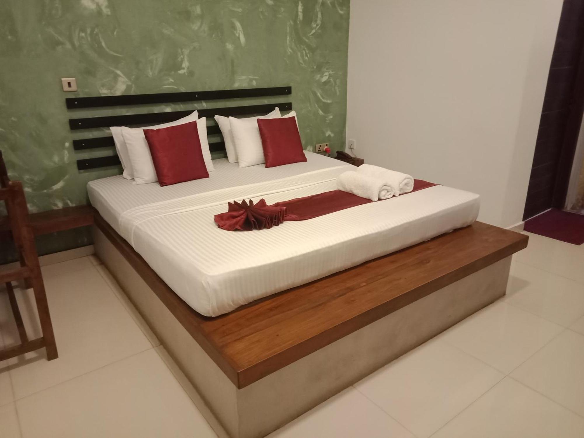 Monaara Leisure - Anuradhapura Exterior foto